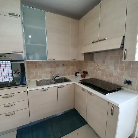 Selva House Apartment Collepietra (Abruzzo)